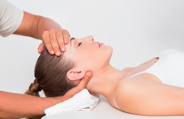 Giảm tình trạng căng cơ mặt khi được massage