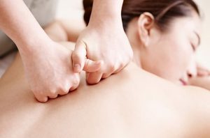 Phương pháp trị liệu đau mỏi lưng eo thích hợp với trường hợp nào?