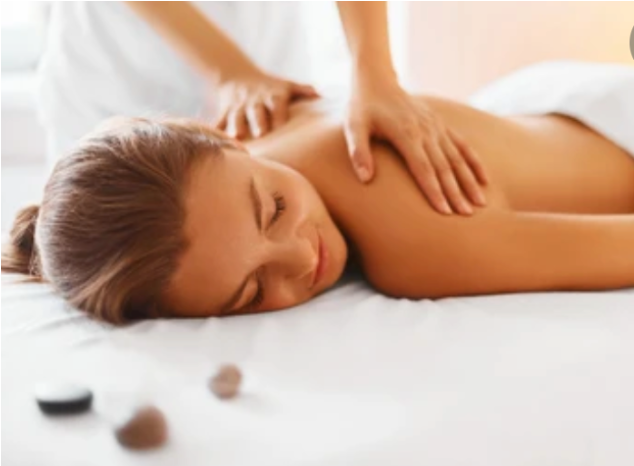 Massage xoa bóp cải thiện sức khỏe, tinh thần